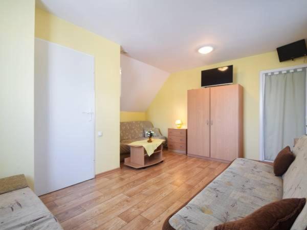 Apartmán Zolty Domek Dźwirzyno Exteriér fotografie